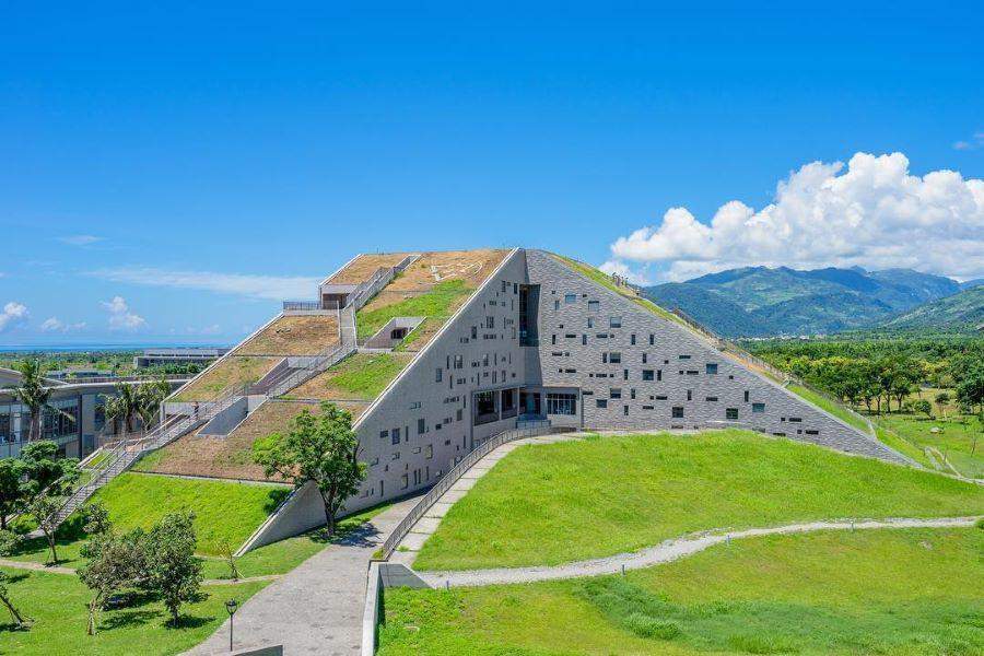 National Taiwan Taitung University Library Information