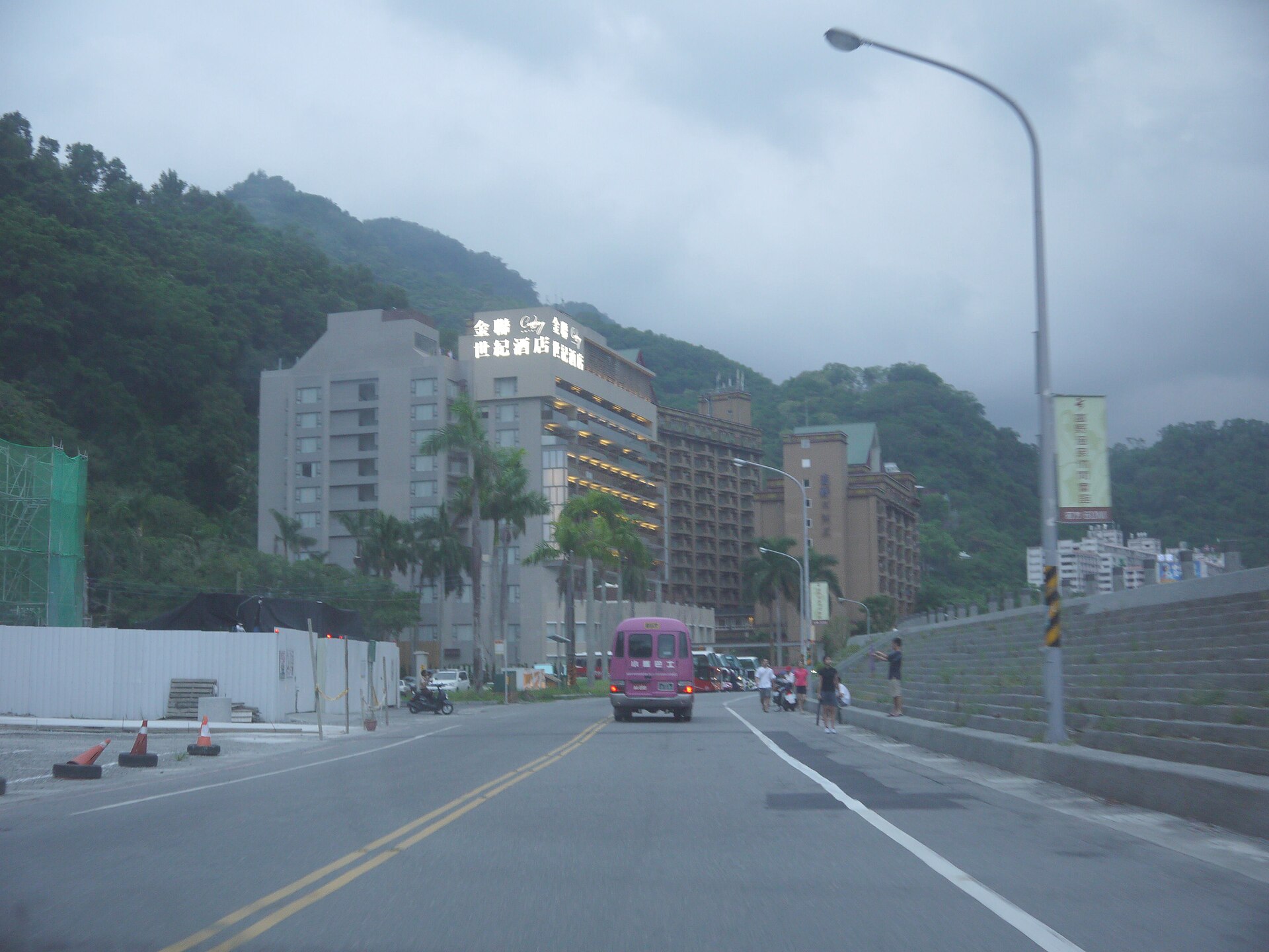 A view of Zhiben in Beinan Township, Taitung, with mountains behind