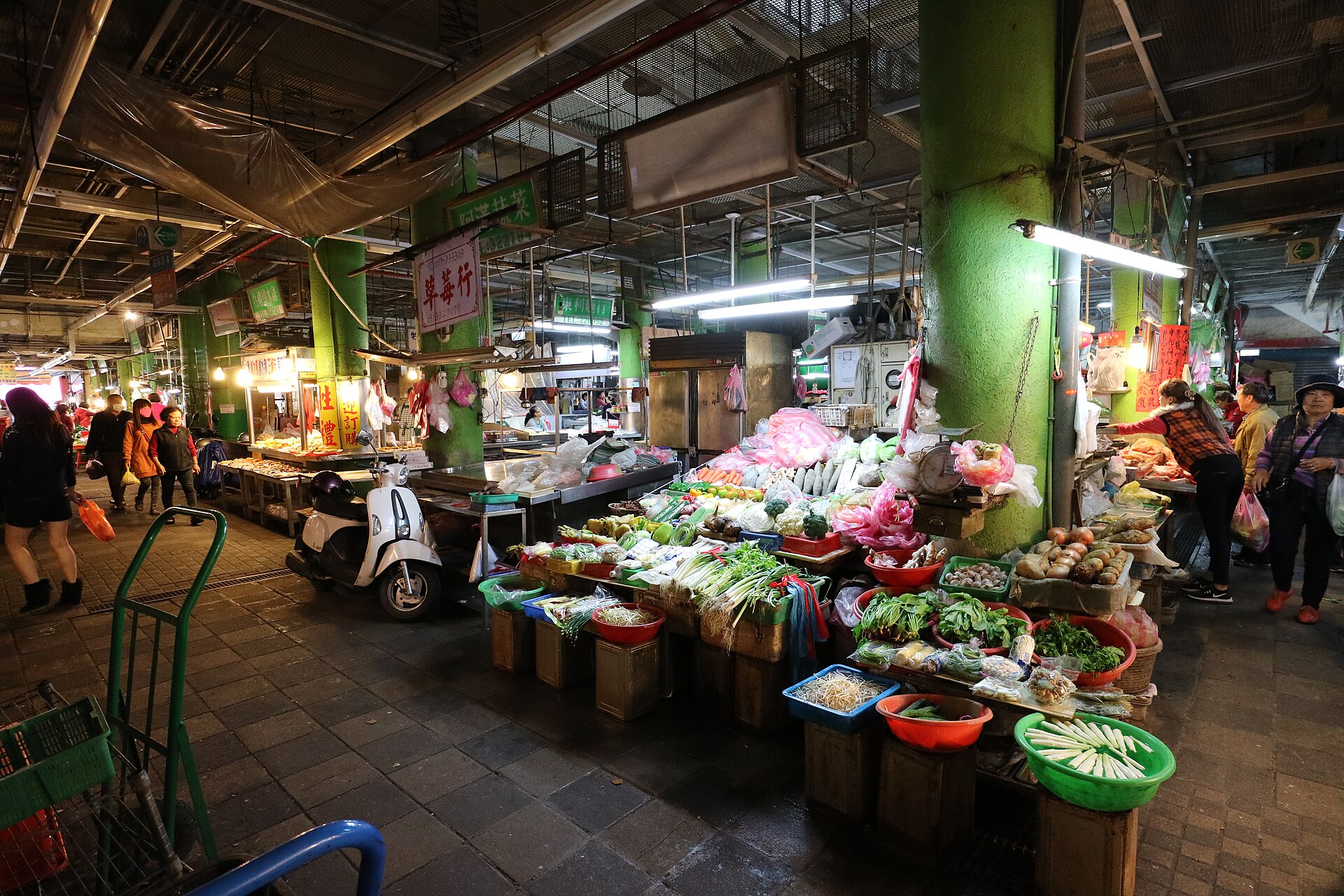 Produce stalls at Taitung Central Market